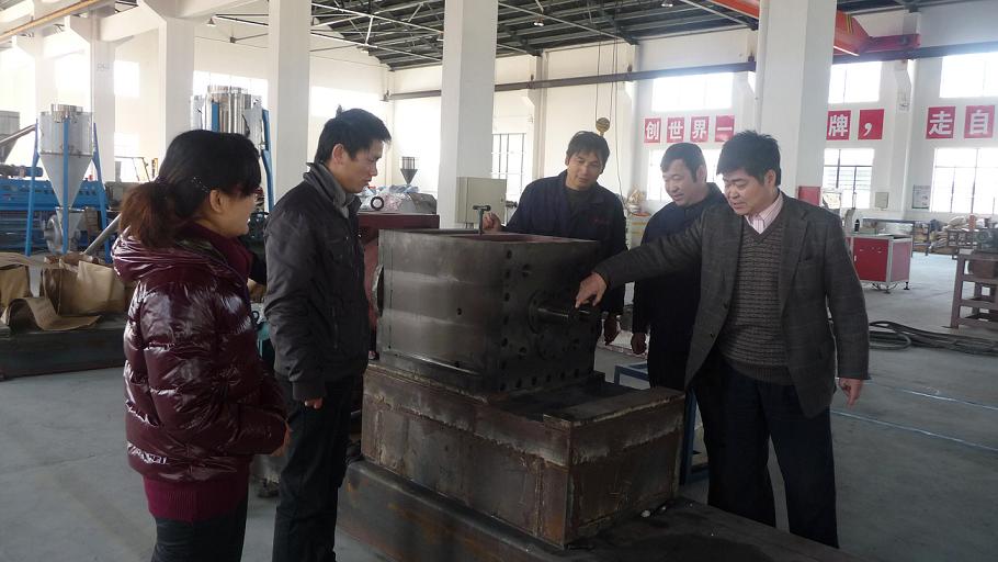 通發公司以“創建學習型黨組織”為抓手,推動“企業科技創新”.jpg 通發公司以“創建學習型黨組織”為抓手,推動“企業科技創新”.jpg