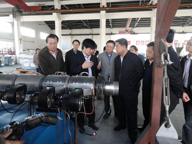 中央統戰部副部長全哲洙到我公司調研企業科技創新工作2.jpg 中央統戰部副部長全哲洙到我公司調研企業科技創新工作2.jpg